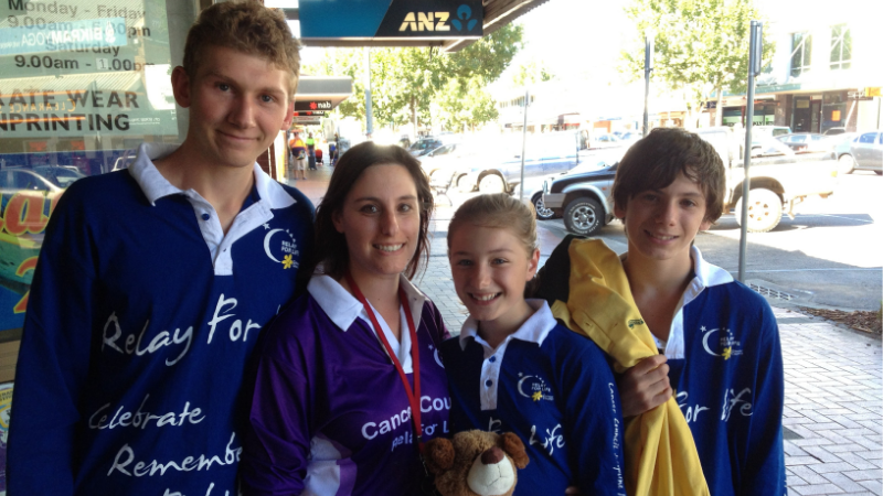 Melanie with her children who received cancer support from 13 11 20